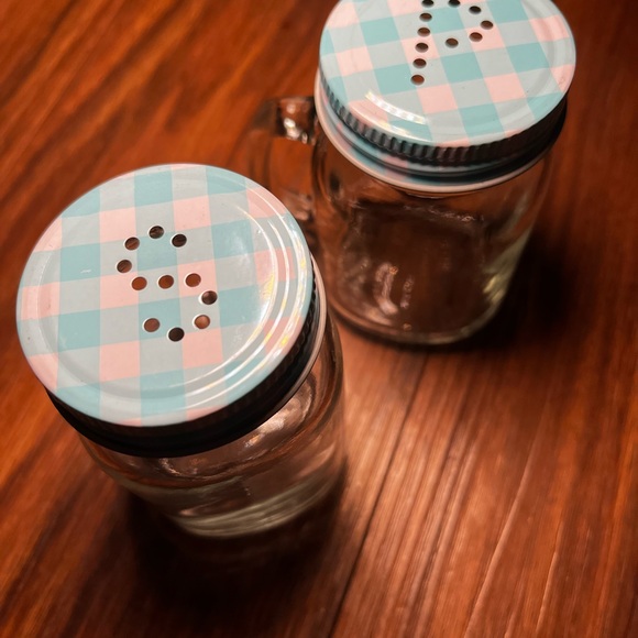 3 Vintage Mason Jar Salt and Pepper Shakers - Picture 11 of 11